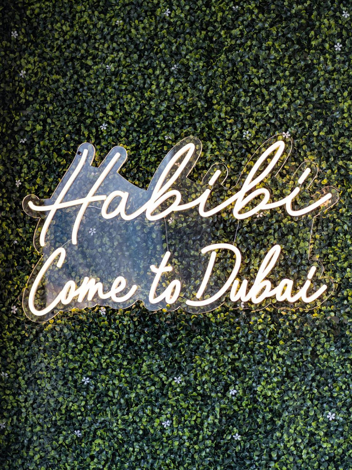 Holiday home Luxury 2br With Burj View, Very Close To Mall