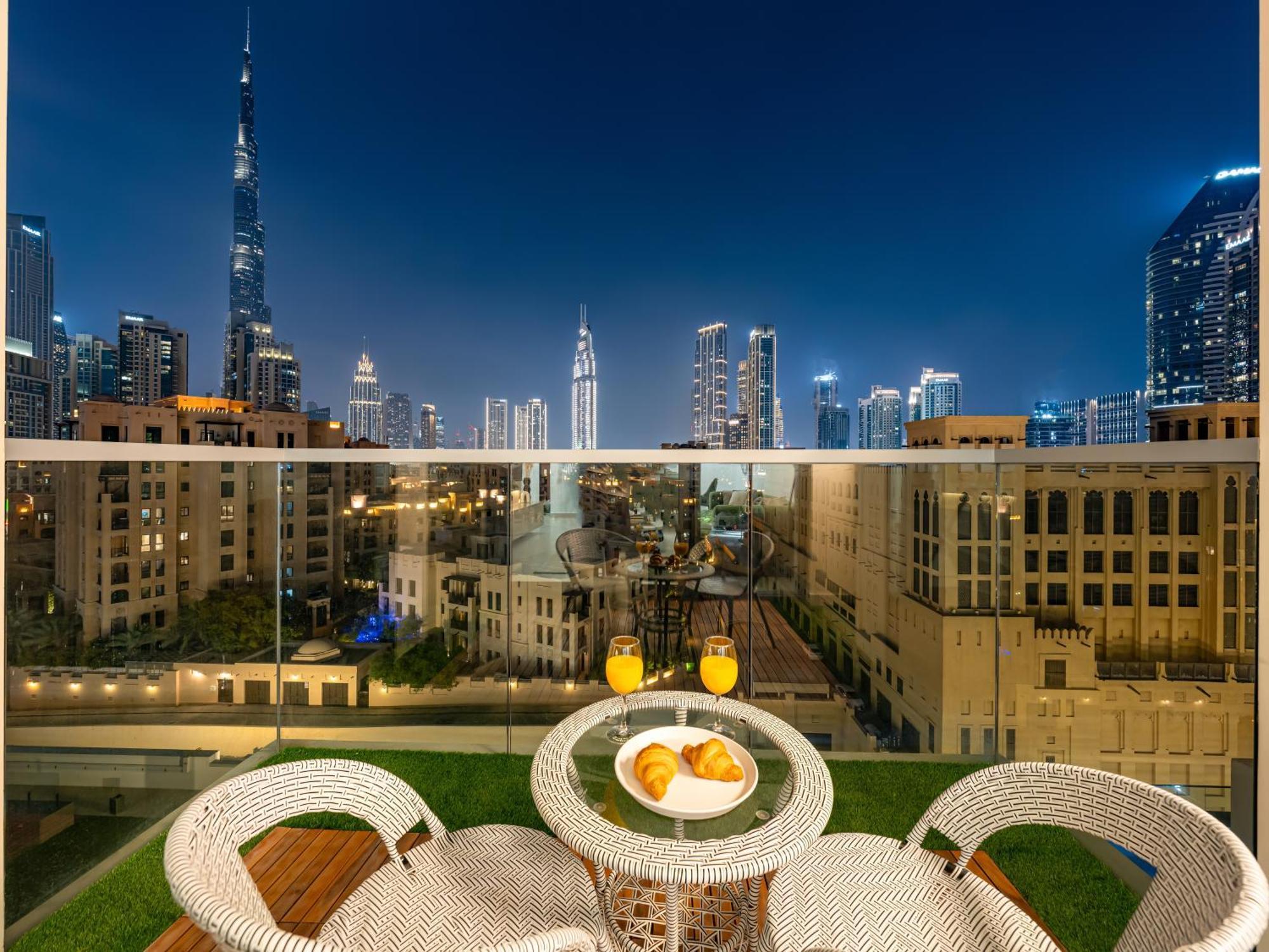 Luxury 2br With Burj View, Very Close To Mall Holiday home