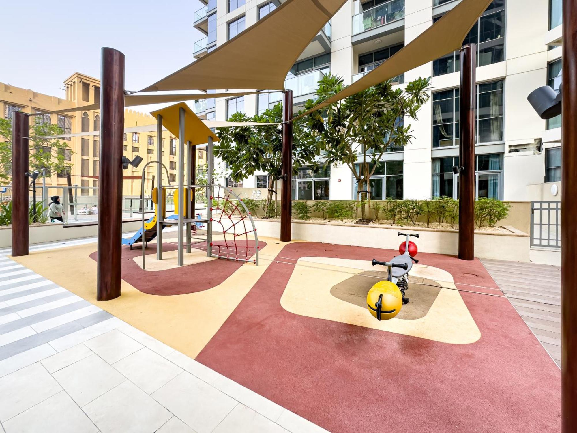 Luxury 2br With Burj View, Very Close To Mall Holiday home